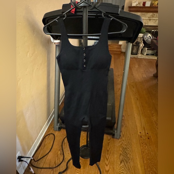 Women’s Thread Press Button Tummy Control Jumpsuit Medium. Only worn once. - Picture 2 of 12